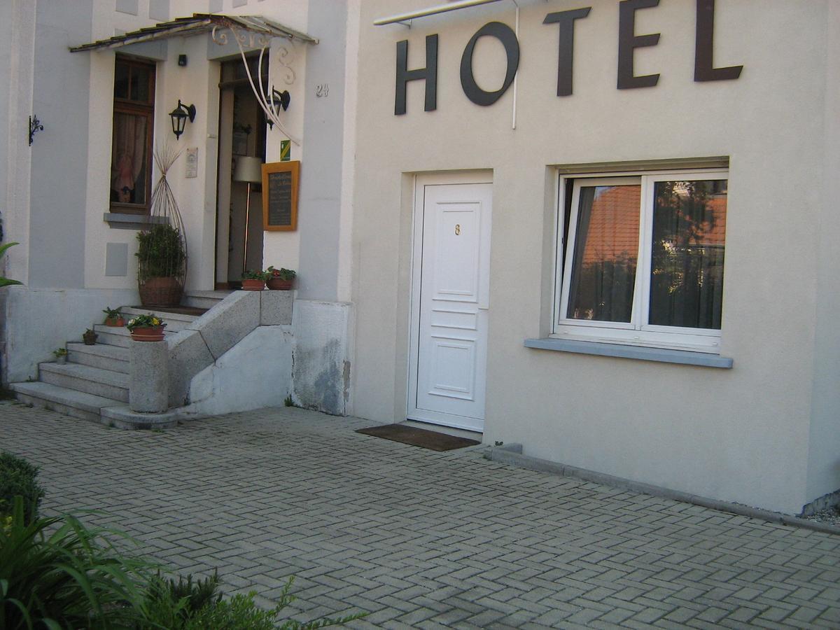 Hostellerie La Boheme 로펜하임 외부 사진